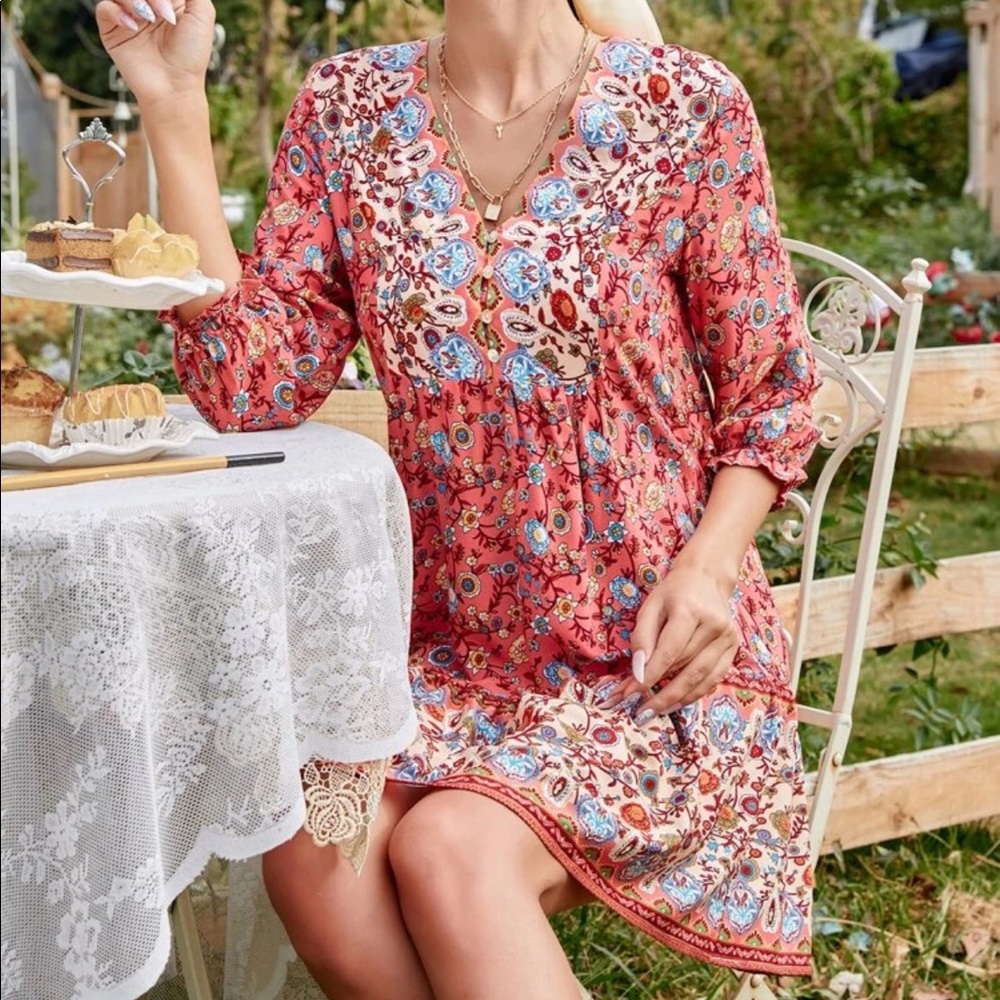 Boho floral print v neck dress - Picture 2 of 4